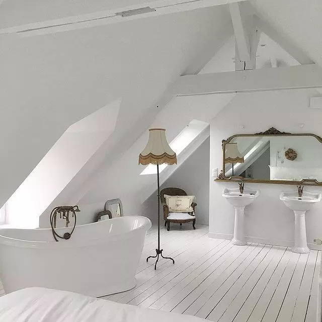 Mix Vintage with Modern for a Curated Look