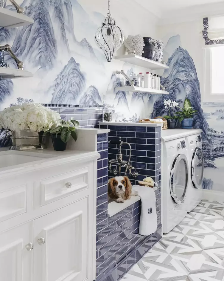 Pet-Friendly Laundry Room for Furry Friends