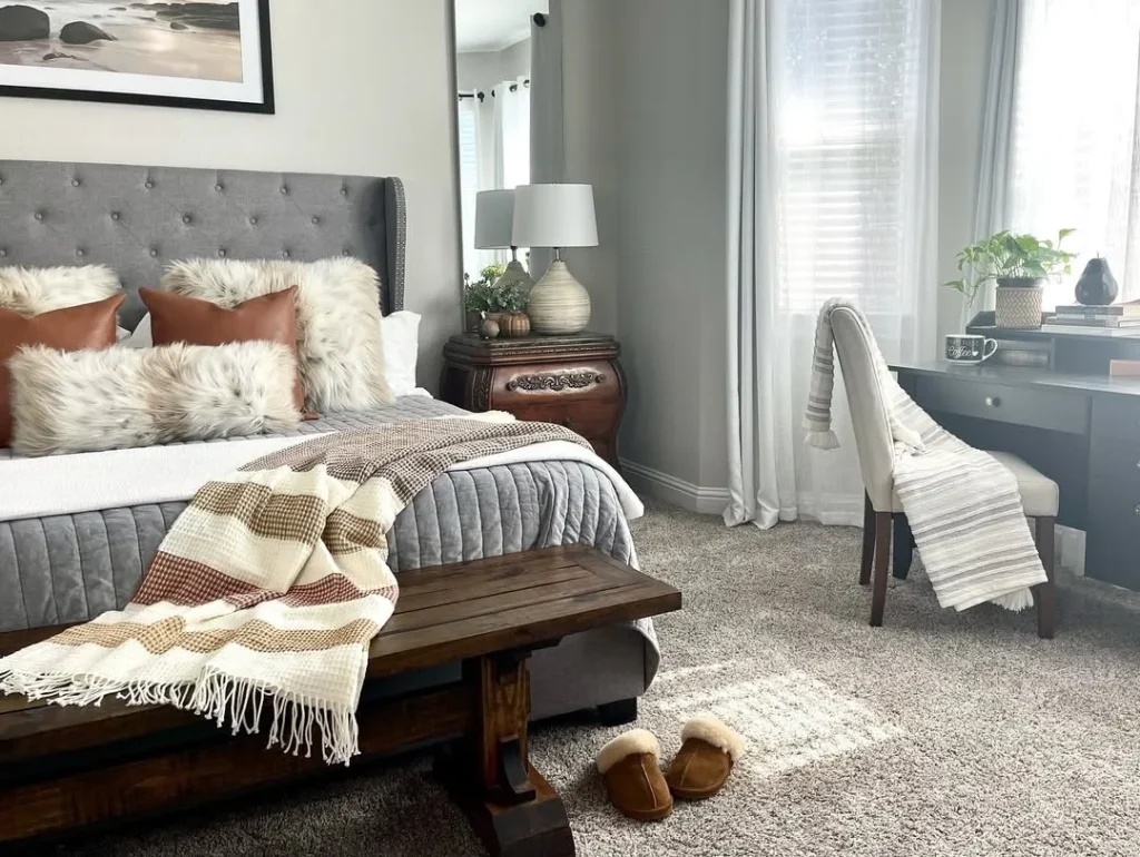 Daybed and Desk Duo