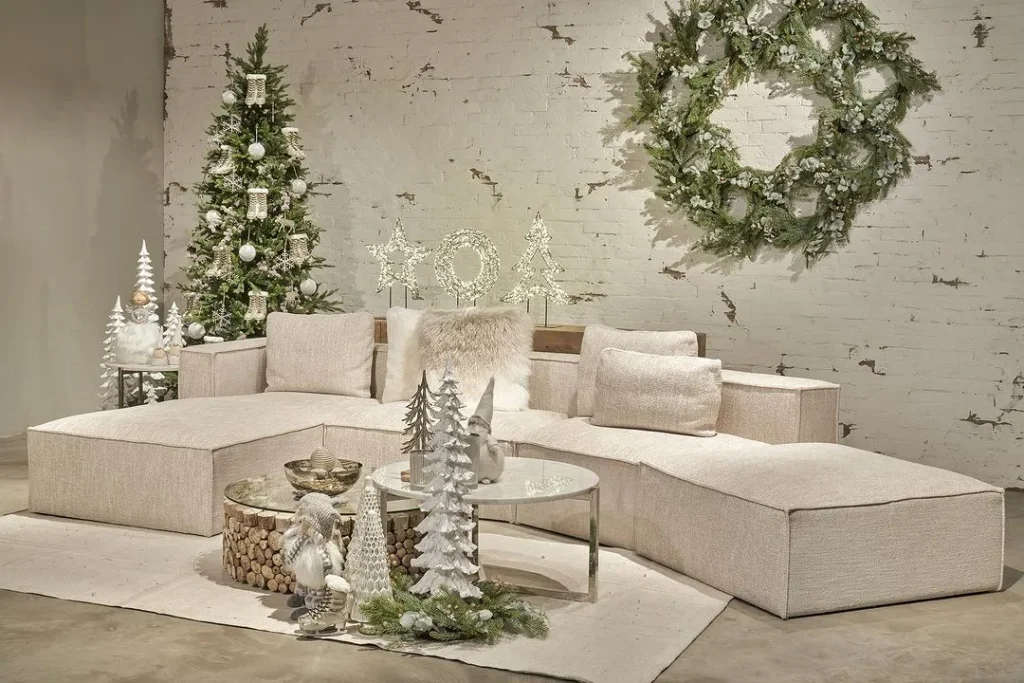 Elegant Greenery and Nature-Inspired Décor