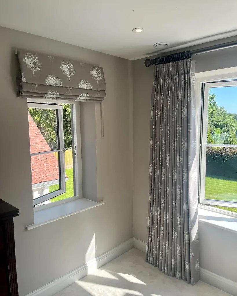 Hanging Blinds