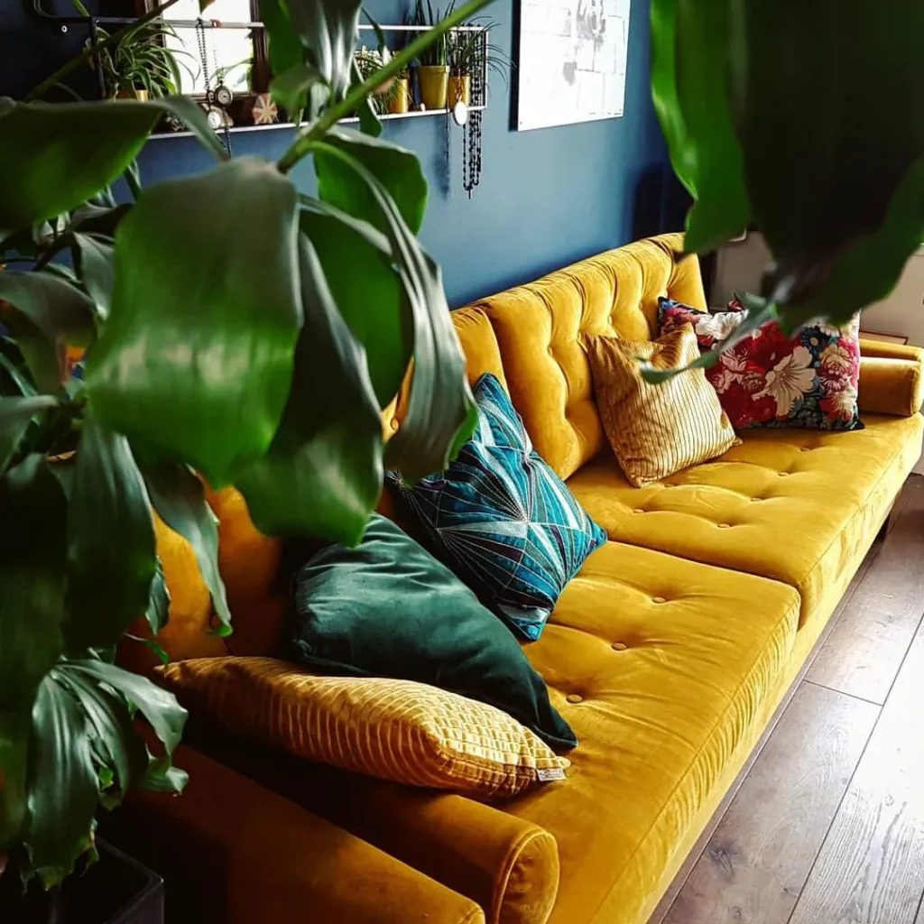 Create a Bold Contrast with Dark Walls
