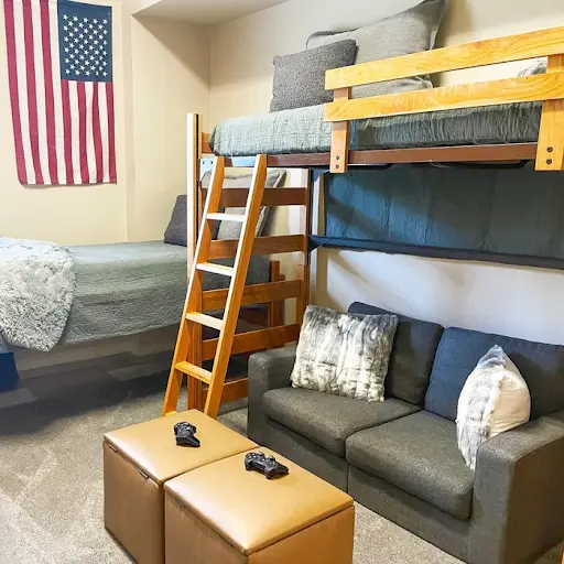 Define Zones with Loft + Lounge Combos