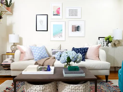 Gallery Walls with Light Frames